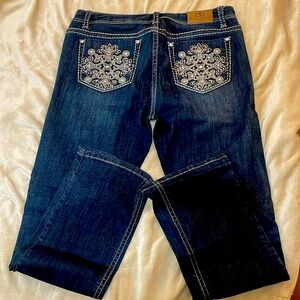L.A. Idol Women’s Embellished Jeans Size 17